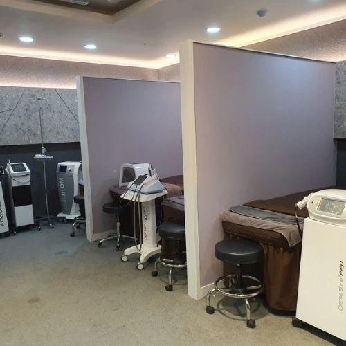 عيادة جانجنام للتجميل photo 20