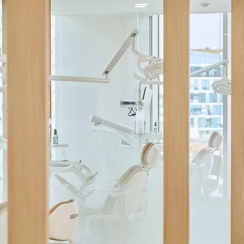 le: dental clinic photo 6