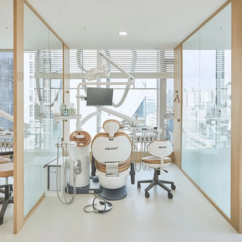 le: dental clinic photo 9