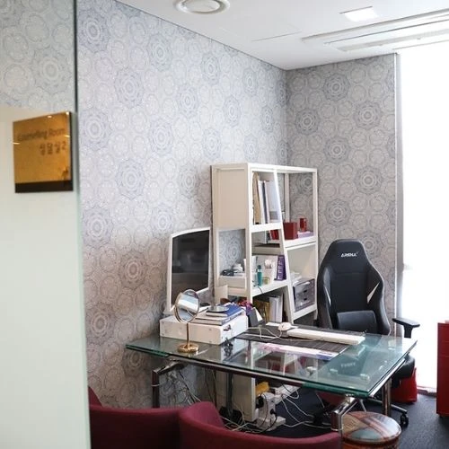JY Plastic Surgery photo 7